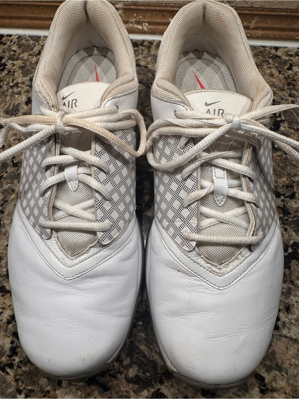 ⛳️🏌️‍♀️Nike Women’s White & Gray Athletic Golf Shoes - Lace Up Comfort🏌🏻‍♀️⛳️